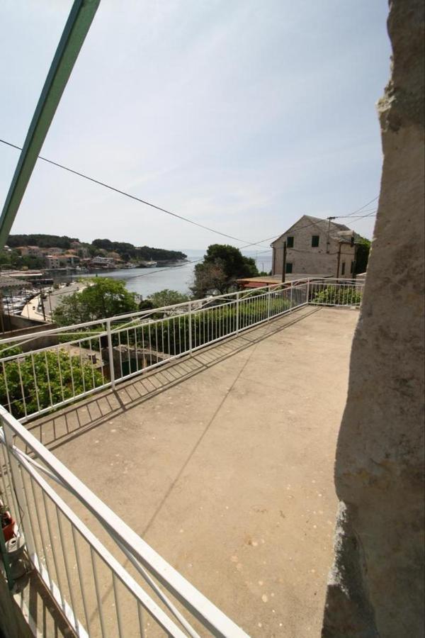 Appartement Privatna Soba Gita à Sumartin Extérieur photo